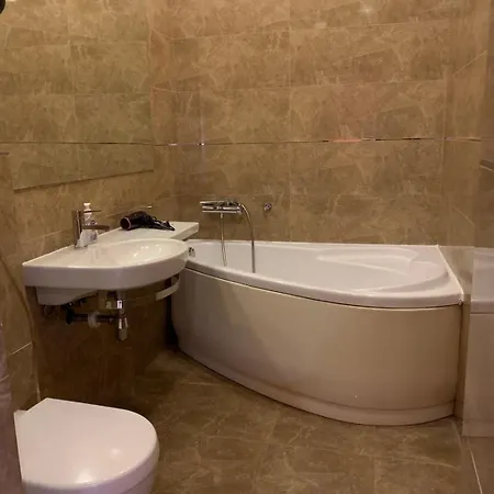 -канатна 11 Apartment